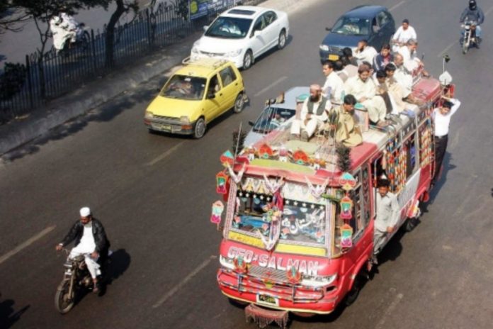 Karachi public transport to resume after strike ends