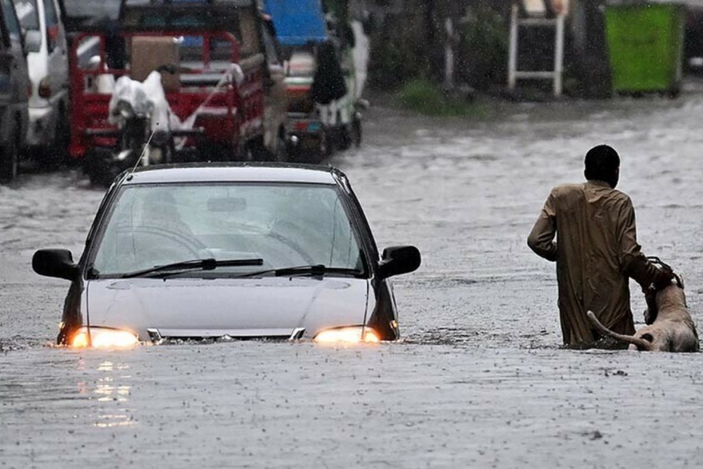 Torrential rain floods Lahore