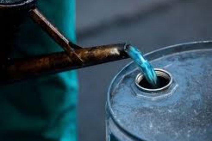 Global oil prices rise to 4-week high amid US-Iran tensions