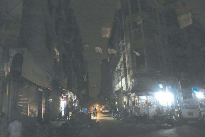 Major power outage hits several areas of Karachi