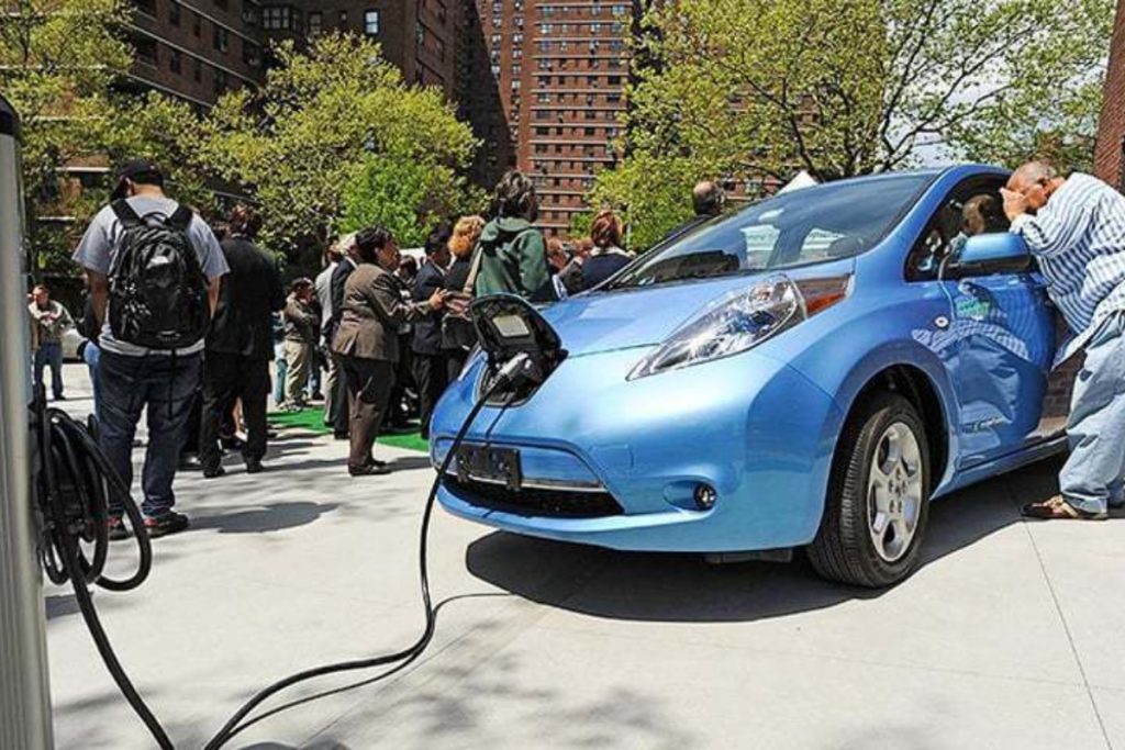 Pakistan plans 30% electric new cars by 2030